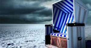 Die Tote vom Strand: Ostfrieslandkrimi
