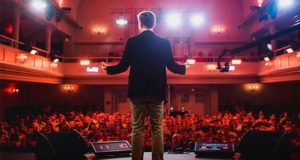 Die Rhetorik der Top-Performer: Das Geheimnis hochwirksamer Redekunst